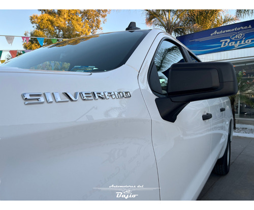 Chevrolet Silverado 5.4 2500 Doble Cabina Ls 4x2 At