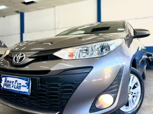 Toyota Yaris 1.3 16V FLEX XL PLUS TECH MULTIDRIVE