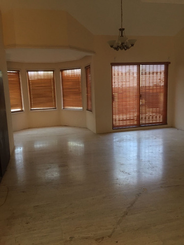 Casa En Venta En Las Fuentes, Los Mochis Sinaloa.