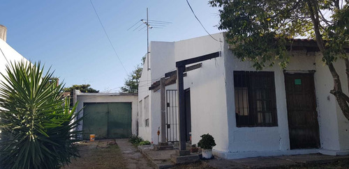 Casa 3 Dorm Debali E Itazurubi U$s 110000 V107