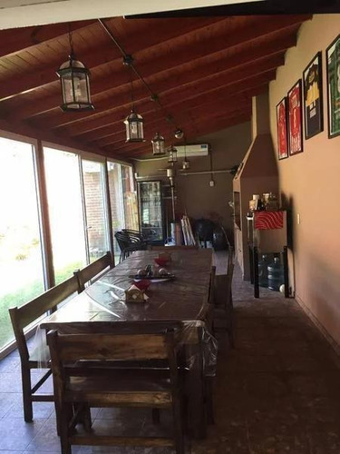 Imagen 7 de 12 de Casa - Barrio Parque Leloir