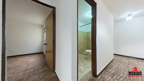 Casa En Arriendo En Medellín - La Floresta