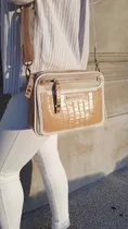 Comprar Bandolera Cartera De Cuero Modelo Rayna Croco Candy Beige Beige Lisa Oro Beige