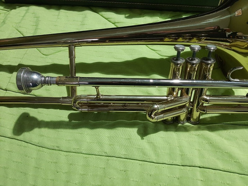 Trombon A Pistones Blesing , Muy Buen Estado, Con Estuche .