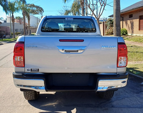 Toyota Hilux Sr 4x4 2.8 At 0km Financiada