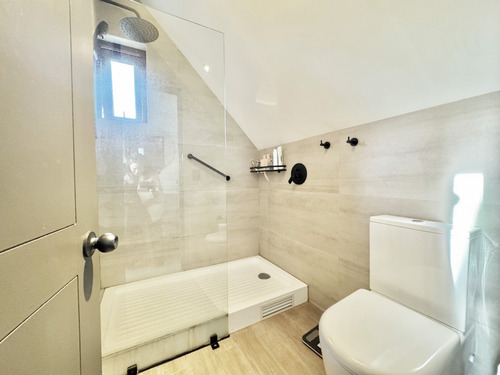 Remodelada Impecable En Condominio