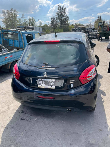 Peugeot 208 Feline