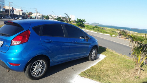 Imagem 1 de 7 de Ford Fiesta Hatch 1.5 16v 2013/2014 Azul