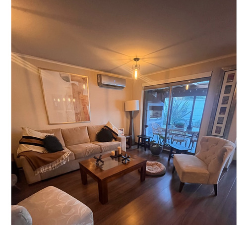 Vende Casa En Avenida Oriente, Los Ángeles