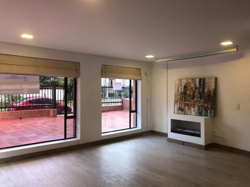 Apartamento En Venta En La Carolina. Cod V16013