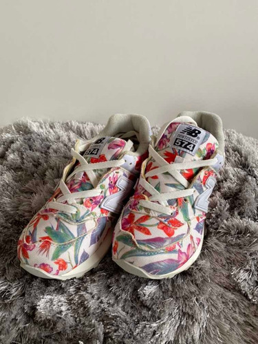 Tênis New Balance Tamanho 34
