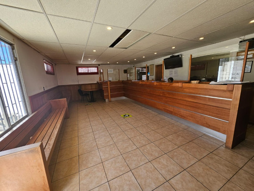 Tejada Arriendo Comercial 12oficinas+3baños+6estacionamiento