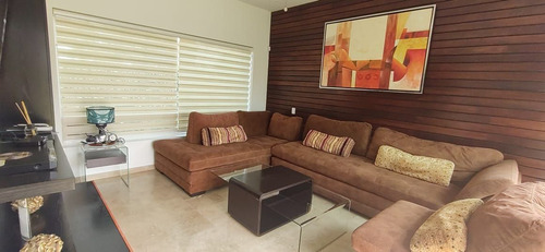 Hermosa Residencia Con Acabados De Lujo