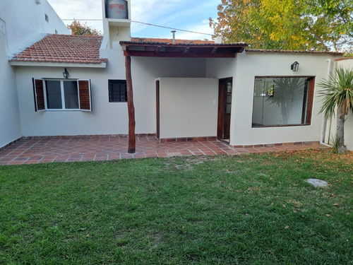 Casa Esquina En B° San Carlos