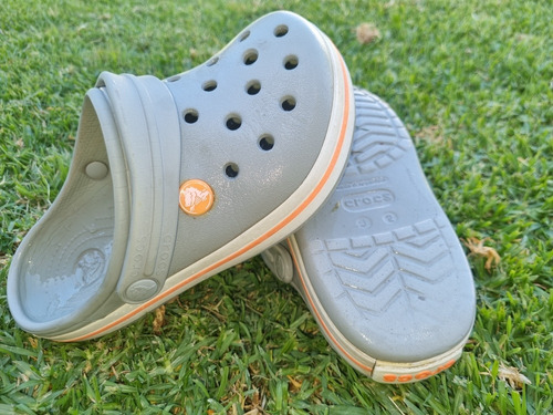 Sandalia Crocs  Niño. Impecables 