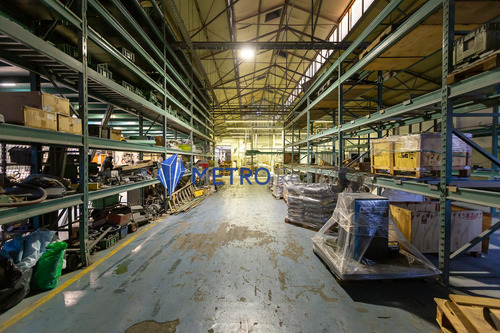 Alquiler Galpón Industrial En Villa Lynch Con Oficinas Y Vestuarios