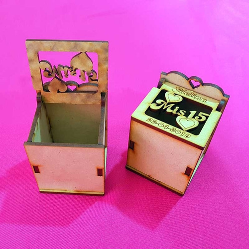 Imagen 5 de 6 de 40 Cajitas Fibrofacil Souvenirs Calada 15 Años Personalizada