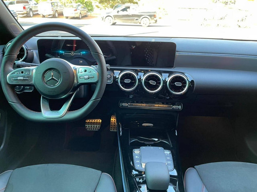 Imagem 10 de 15 de Mercedes-benz A 35 Amg 2.0 Cgi Gasolina Sedan 4matic 7g-dct