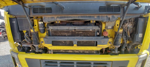 Imagem 8 de 18 de Volvo Fm370 Trucado