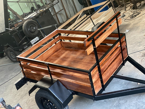 Carretinha Fazendinha 1.40 X 1.10 X 0.40 0km