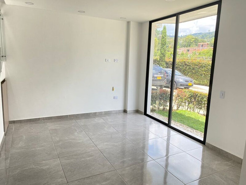 Casa En Arriendo Ubicada En Guarne Sector San Antonio (22276).