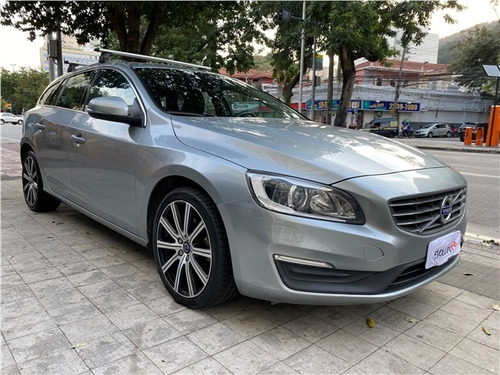 Volvo V60 2.0 T5 Momentum Turbo Gasolina 4p Automático