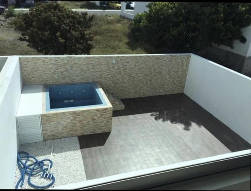 Preciosa Casa En Grand Juriquilla, Jacuzzi, 3 Recamaras, Ter