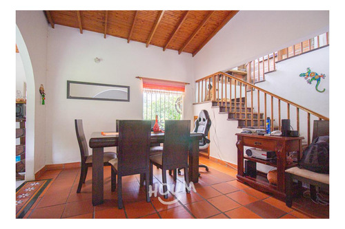 Imagen 5 de 30 de Casa En Pueblo Viejo. 7 Habitaciones, 310 M²