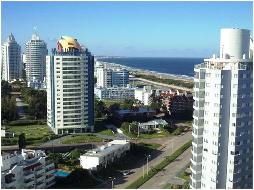 Imagen 26 de 30 de Chiverta, Piso Alto Con Vista Al Mar, 3 Dormitorios