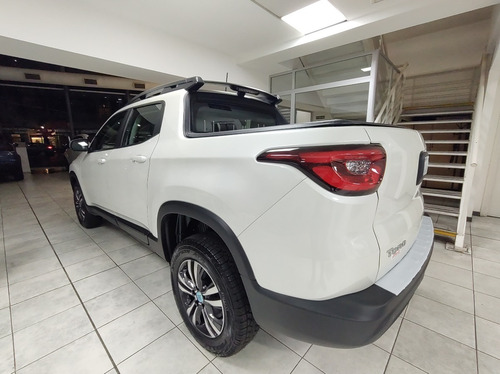 Imagen 8 de 18 de Toro Freedom 2.0 16v Multijet Diesel 4x4 At9 Pactado (*dr*)