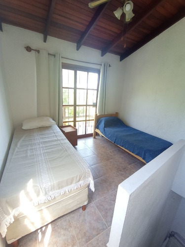 Imagen 10 de 14 de Casa En Alquiler Temporario De 2 Dormitorios C/ Cochera En Playa Hermosa