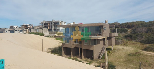 Imagen 7 de 11 de El Mar A Tus Pies!! Se Vende Terreno En Punta Del Diablo - Rocha - Uruguay