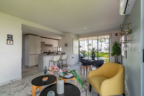Imagen 5 de 14 de Venta De Casa Frente Alberca 15 Minutos De Galerías Cuerna