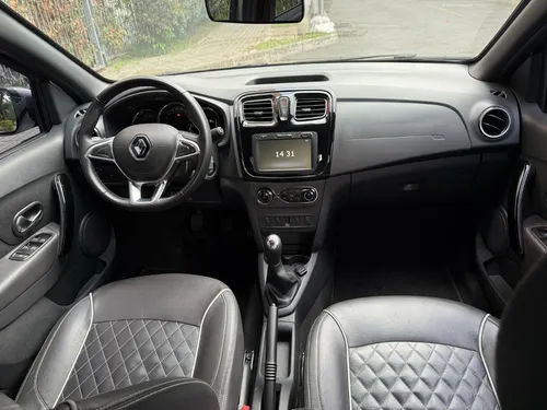 Renault Logan 1.6 Privilege / Intens