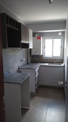 Departamento En Venta Ubicado En Centro (villa Carlos Paz), Punilla