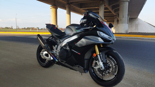 Aprilia  Rsv4 1100