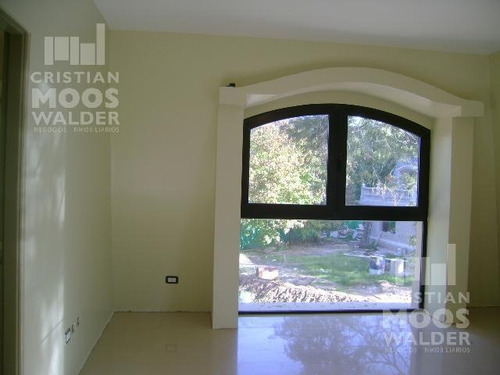 Casa En Venta - Cristian Mooswalder Negocios Inmobiliarios