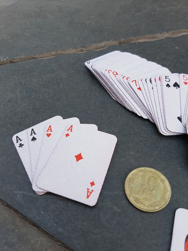 Mini Cartas Naipe Ingles 3 X 4cms. Mazo Miniatura Rojo Magia