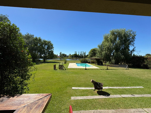 Casa En Chacras De La Cruz