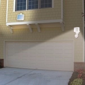 Lámpara Con Sensor De Movimiento Recargable Con Panel Solar