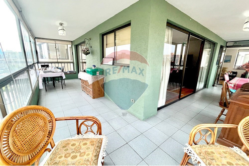 Exclusivo Dpto 4 Dorm + 2 Est, Amplia Terraza