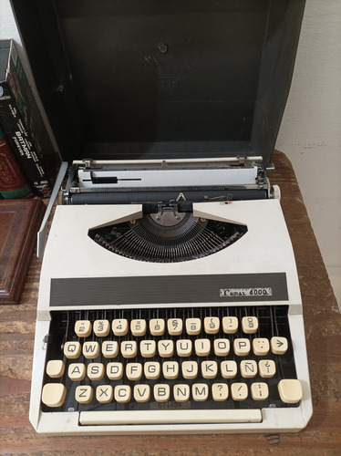 Máquina De Escribir Comax 4000 (Usado)