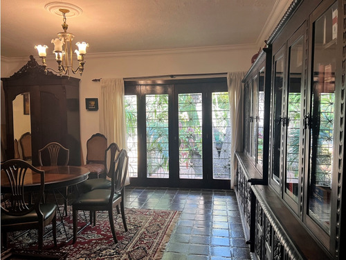 Casa En Alquiler O Venta En Los Palos Grandes En Esquina Con Anexo