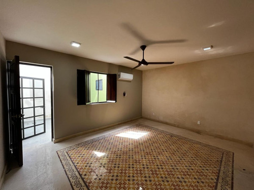 Impresionante Casa En Venta Estilo Colonial En Merida Centro (avc-2585)