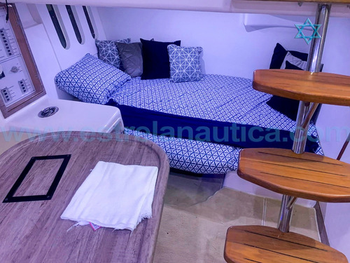 Imagem 3 de 3 de Lancha Phantom 36 Barco Iate N Ferreti Azimut Intermarine
