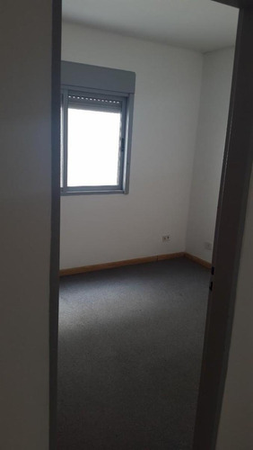 Imagen 7 de 17 de Oficina En Alquiler , Apto Profesional O Vivienda