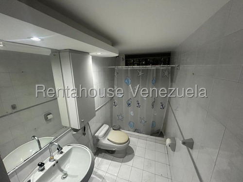 Amplio Apartamento En Alquiler En Alto Hatillo #25-13619 Josmary Sanjuan