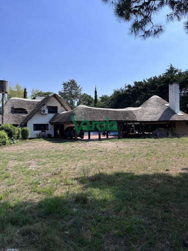 Imagen 13 de 25 de Casa En Venta En El Pinar Al Sur 275 M2 ,piscina 102m2