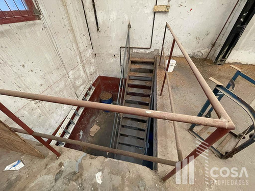 Venta Oficina Y Galpon Rosario