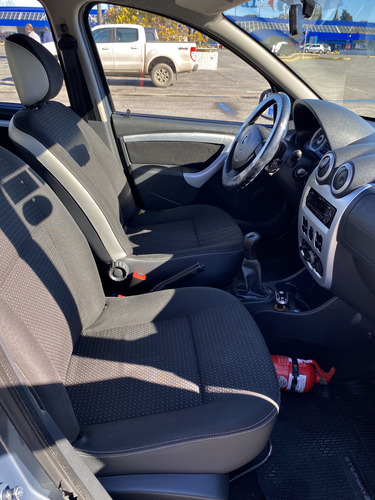 Renault Sandero Stepway 1.6 Confort 105cv